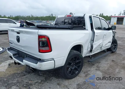 2021 Ram 1500 Laramie 4X2 5'7 Box из США, поврежденный, VIN 1C6RREJT7MN828162